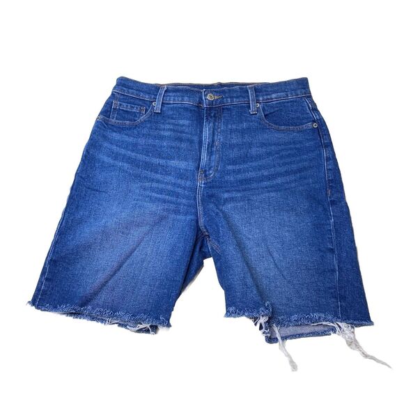 Old Navy Blue Cotton Blend Denim Cut Off Bermuda Shorts Women's Sz 10 Stretch - Picture 5 of 5